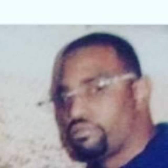 Meet your Posher, Kenneth - Picture 1 of 1